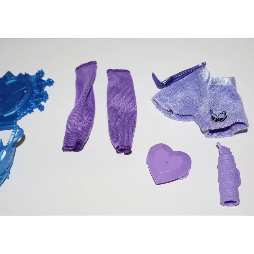 MONSTER HIGH Skulltimate Secrets Wardrobe Locker Closet Abbey Doll Accessories!